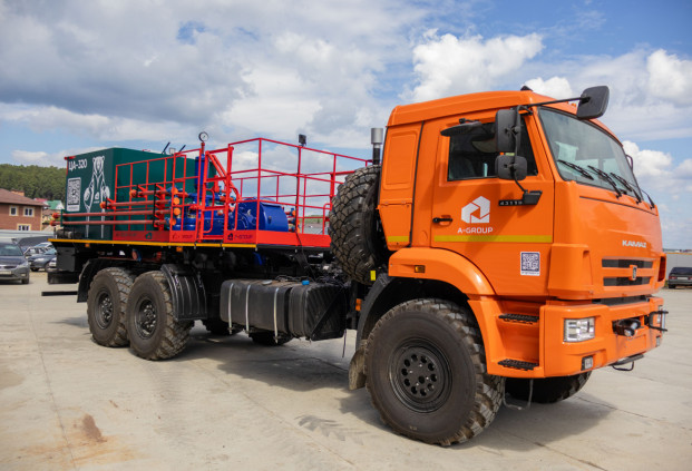 Цементировочный агрегат ЦА на шасси Камаз 43118-50 (плунжерный насос)