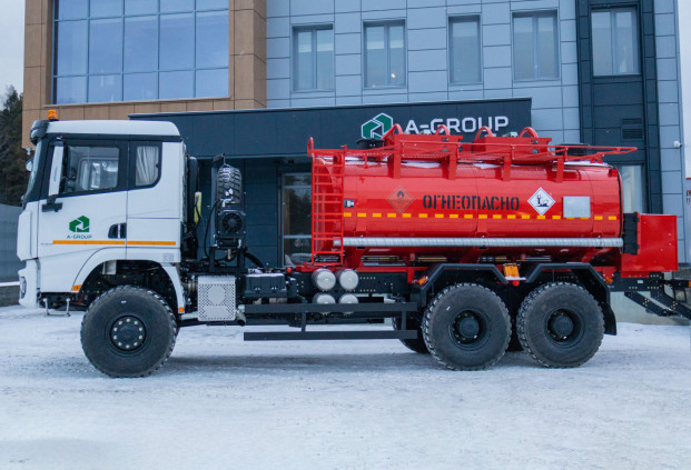 Автотопливозаправщик АТЗ-12/2 (2 секции) на шасси SHACMAN 