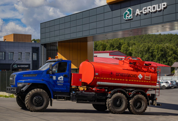Автотопливозаправщик АТЗ-10 на шасси УРАЛ NEXT 4320-72