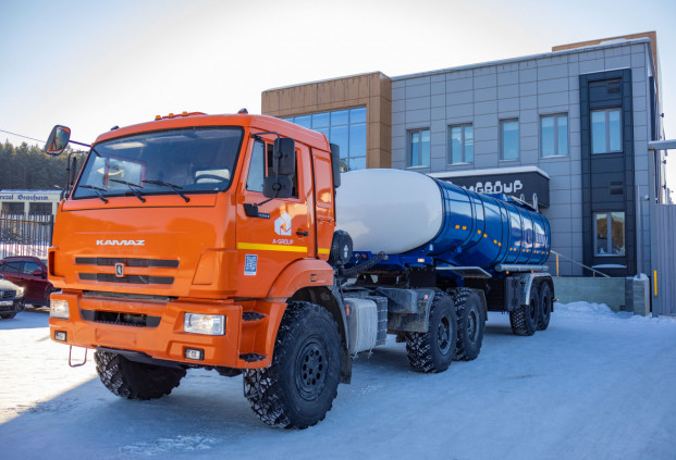 Седельный тягач Камаз 53504