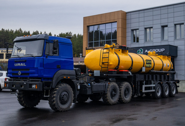 Полуприцеп-цистерна кислотовоз (ППЦК-20 со стеклопластиковой емкостью V=20 м3)