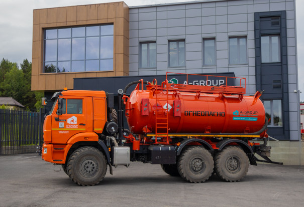 АКН-10 на шасси Камаз 43118-48 (спальное место) (КО-505, доп горловина, тех люк, подогрев слива)