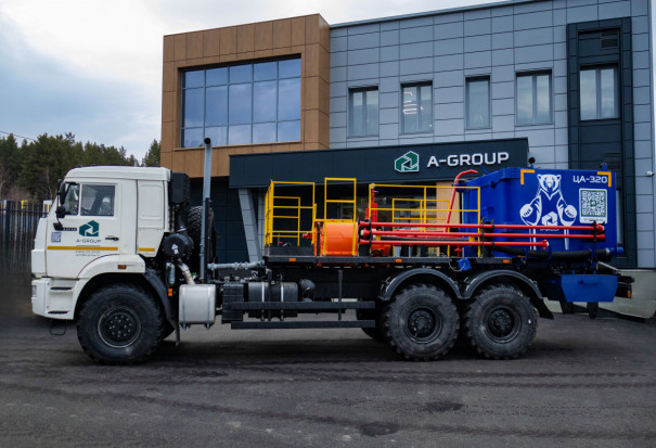 Цементировочный агрегат СИН-35 на шасси Камаз 43118-50 (спальное место)