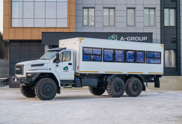 Вахтовый автобус (28+2 места) Урал 4320-72