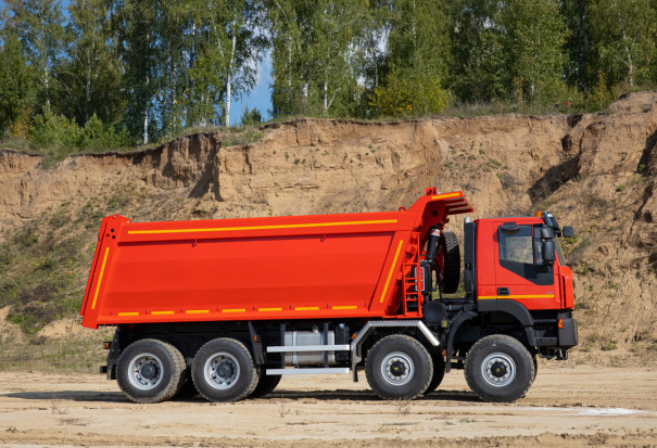 Самосвал АМТ N.V. 752900 (8х8) 