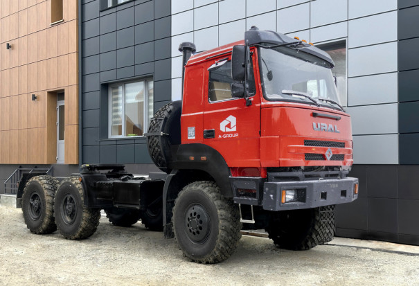 Седельный тягач Урал 44202-3511-80